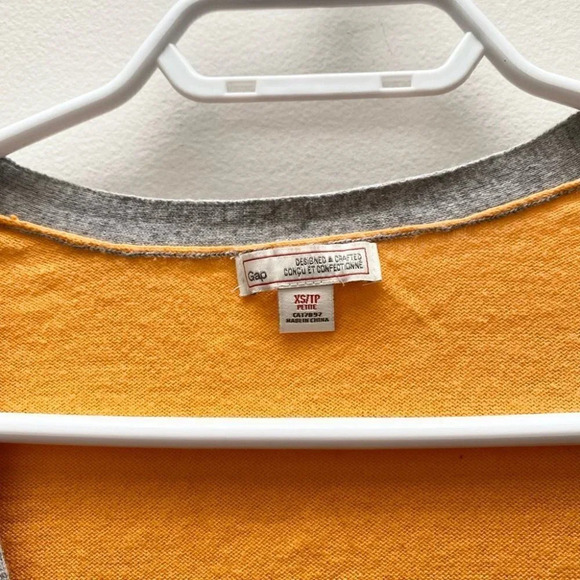 Gap - Short Sleeve Colourblock Sweater - Picture 2 of 4